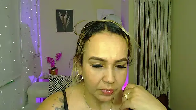Aunty milf online show from June 30, 6:51 pm