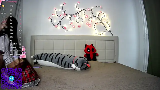 ArianeRandy online show from April 26, 2:59 pm