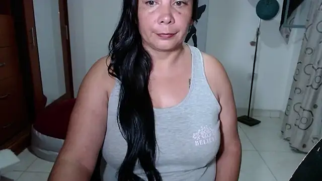 vivian-milf online show from April 22, 2:52 am