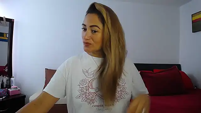 ximenaxcite19 online show from April 13, 12:39 pm