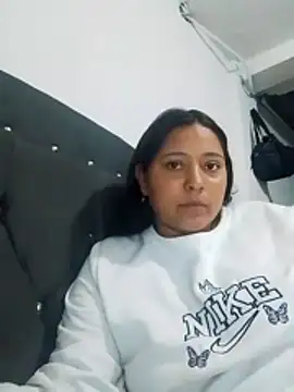 Renatta Sweet online show from May 2, 12:58 am
