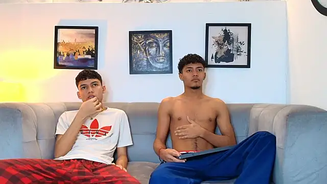 COUPLES BOYS online show from March 12, 1:52 am