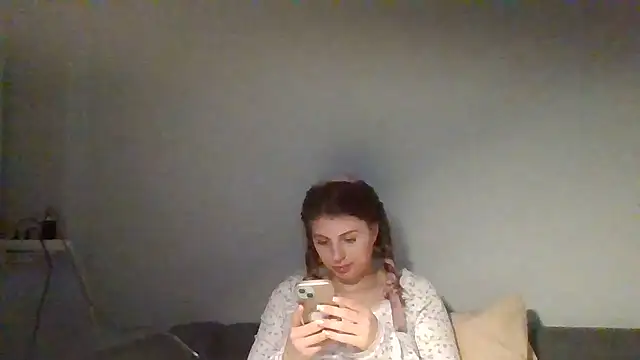 Devil Maiden online show from March 12, 6:54 pm