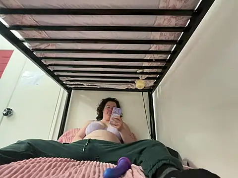 rubi delicious online show from February 5, 4:32 pm