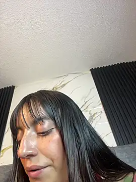 Mia fiire online show from March 8, 2:04 am