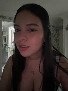 sweet ruby  online show from June 7, 2:07 am