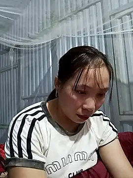 Evelyn-n online show from December 15, 11:48 am