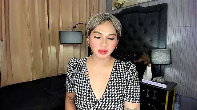 asianhugecockjulia online show from March 16, 6:01 pm