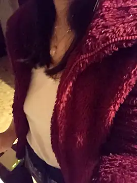 gatitachula93 online show from March 8, 9:18 pm