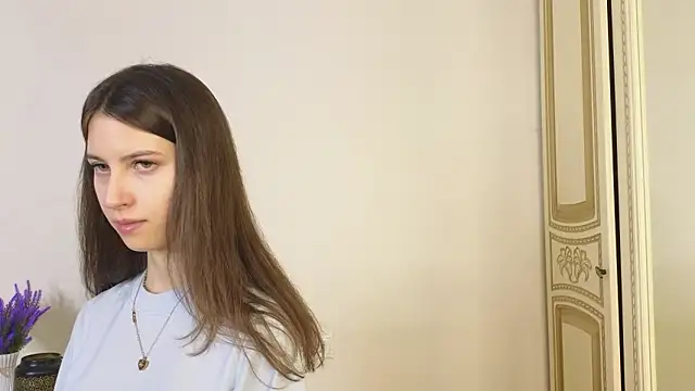 UmbraElyon online show from March 8, 7:45 am