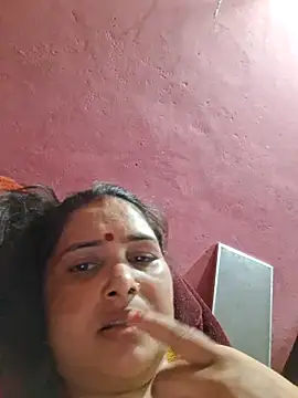 Your-shreya143 online show from June 7, 9:54 pm