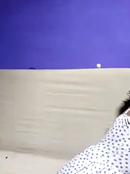 Honey bun06 online show from June 8, 3:18 am