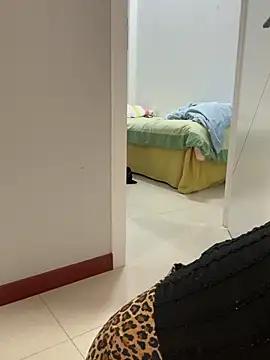 luckybaby666999 online show from April 17, 11:51 pm