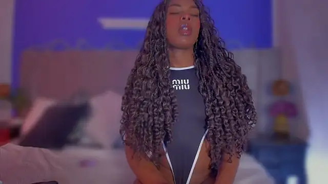 Aura sun online show from March 27, 11:33 am