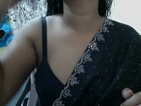 Bad girl kayraa  online show from December 21, 7:40 pm