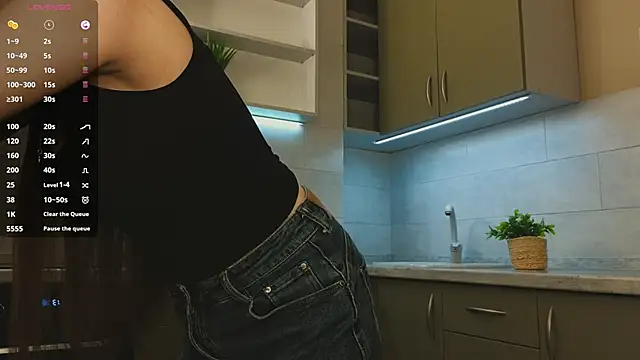 ObsidianVelour online show from March 29, 3:11 pm