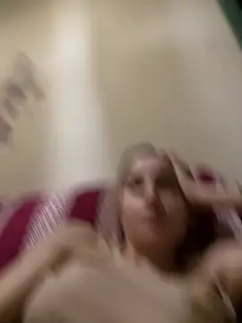 cristinalore online show from April 18, 11:59 pm