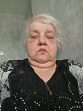 HapinessLovee online show from March 14, 1:45 pm