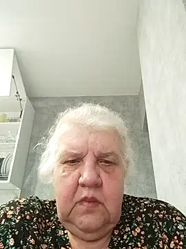 HapinessLovee online show from April 4, 3:11 pm