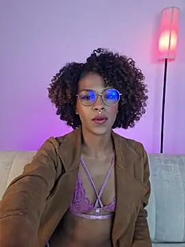 NaomiClay online show from April 9, 12:32 pm