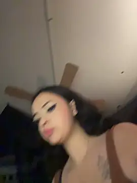 ellrxse online show from December 21, 7:56 am