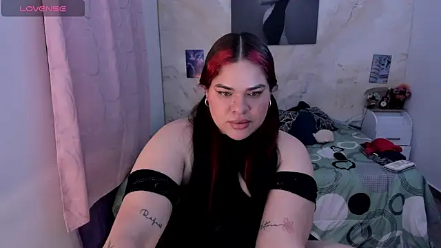 NinaFuentes2X online show from December 23, 5:00 am