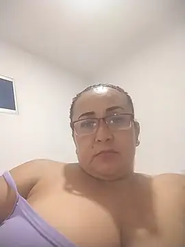 Nini Love  online show from March 26, 5:42 am