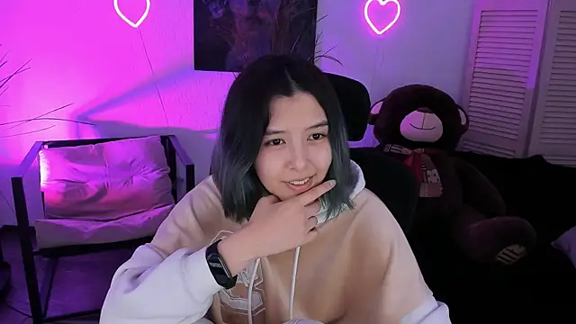 SirenMystiq online show from April 7, 7:49 pm