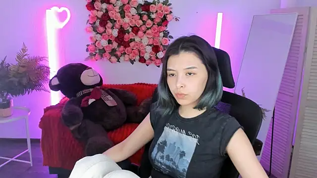 SirenMystiq online show from May 26, 7:13 pm