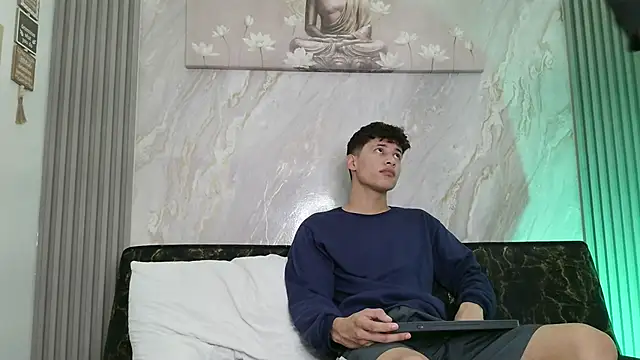 YOUNG GUYS1 online show from May 15, 7:55 am