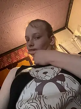 Barbika19 online show from April 3, 3:32 pm