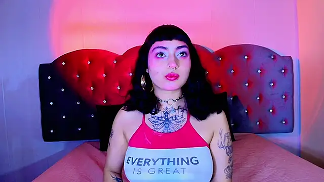 scarlett venom  online show from March 25, 7:28 pm