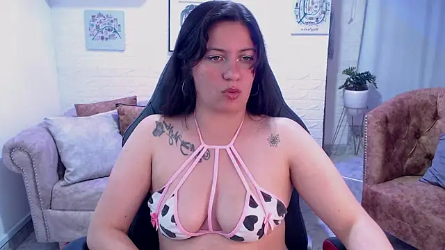 amanda rousee online show from March 21, 6:07 am