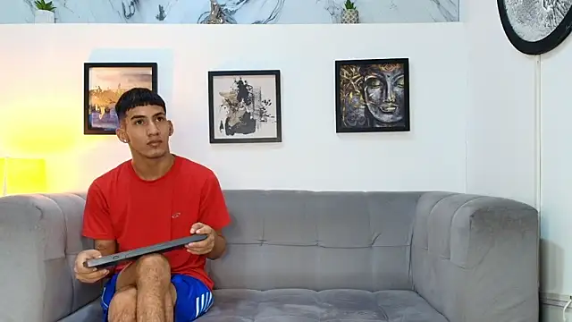 DIAMOND BLACKS online show from March 6, 7:47 am