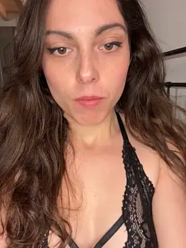 YourSlutQueen online show from December 15, 4:23 pm