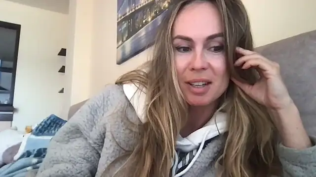 LeMilf online show from March 17, 12:09 pm