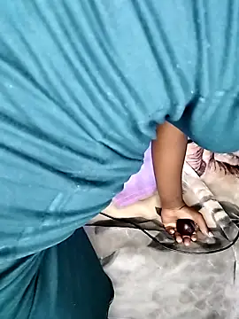 captainofgirl online show from April 13, 9:37 pm