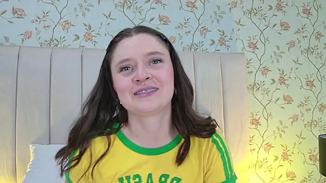 Carrie GB online show from April 9, 1:16 pm