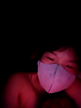 May-Ne online show from April 7, 5:15 pm