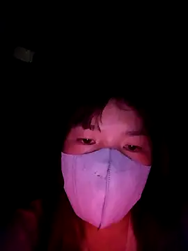 May-Ne online show from April 4, 3:55 pm