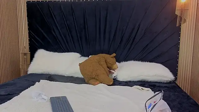 Megan-Horney- online show from April 16, 1:44 pm