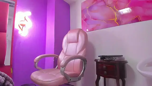 partyts online show from February 7, 11:52 pm