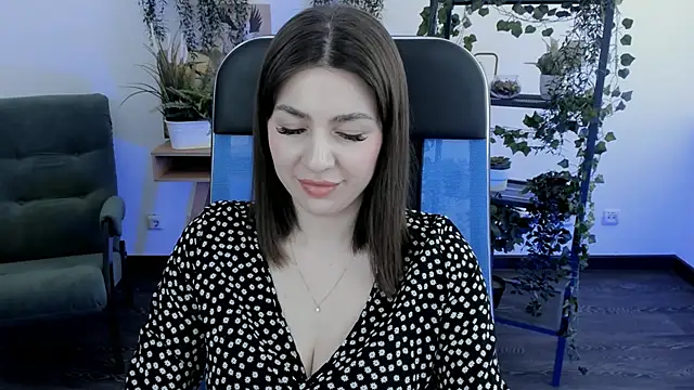 DiRosie online show from March 12, 8:28 am