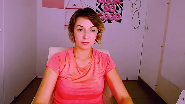 Lana Foxyy online show from July 7, 11:35 am