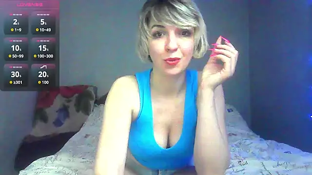 Lana Foxyy online show from April 10, 7:53 pm