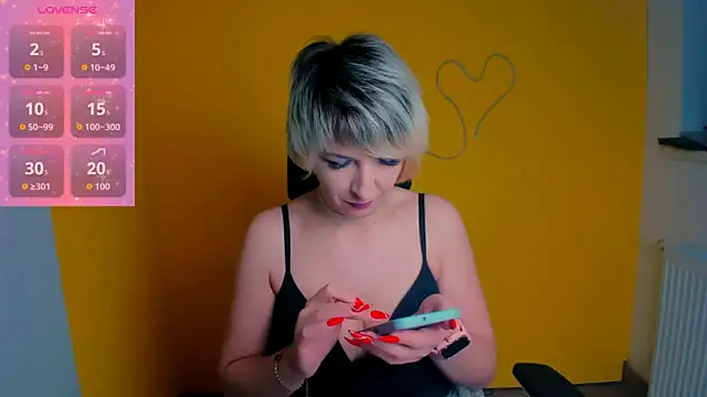 Lana Foxyy online show from March 8, 6:39 am