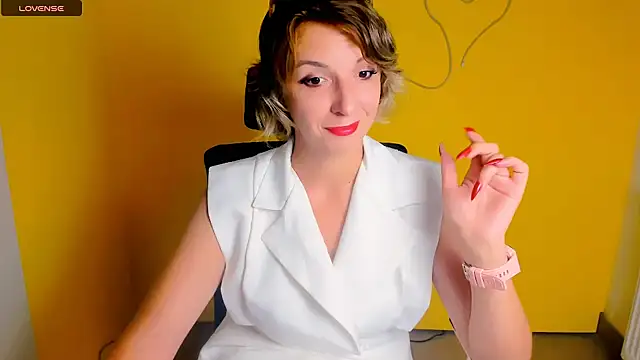 Lana Foxyy online show from August 4, 11:27 am