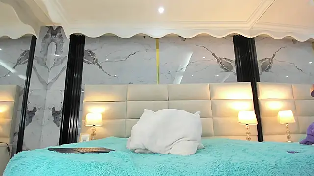 VictoriaKyros online show from April 9, 6:41 am