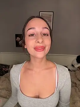 ChiaraSommer online show from March 29, 4:28 pm