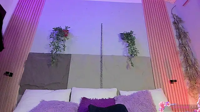 isabellagiirl online show from May 22, 10:41 pm